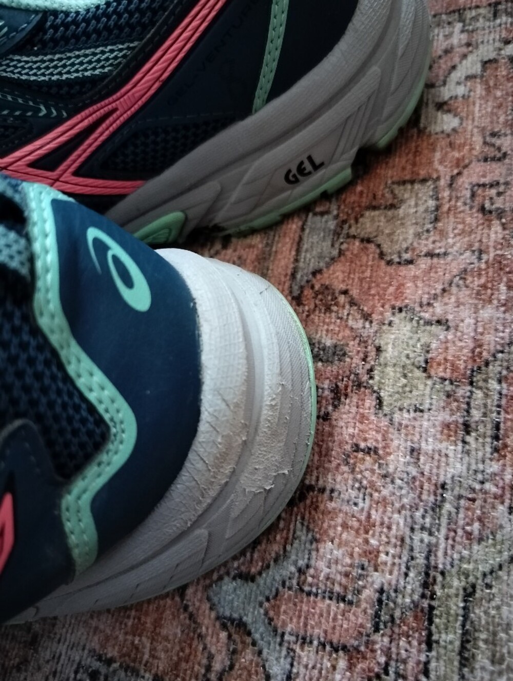 EUC ASICS Gel Venture Navy Sneakers with Mint and Pink Accents Men 11/Women 12.5 - Picture 6 of 9